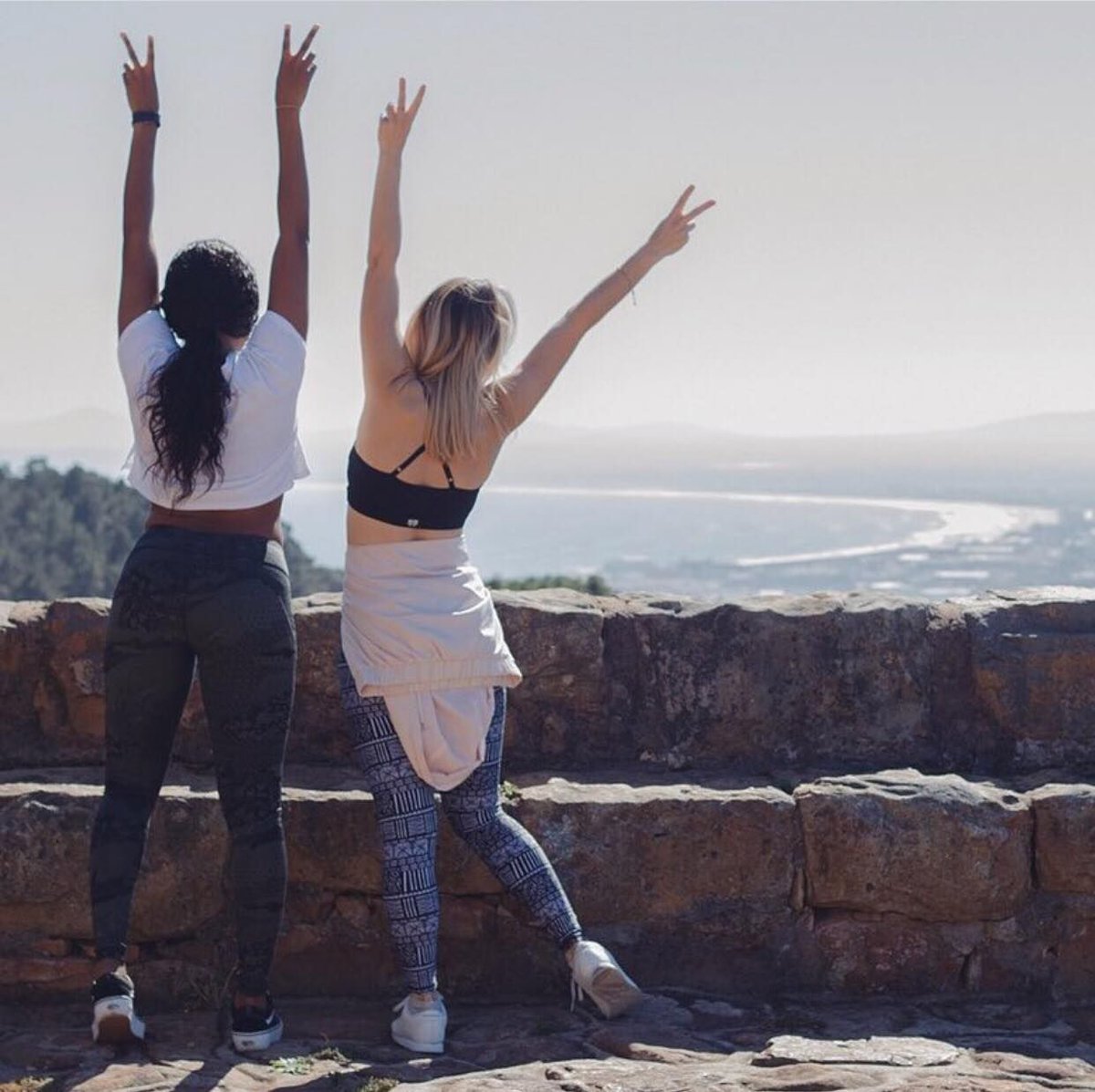 AtlanticPoint's tweet image. South Africa has been named one of the top 10 best destinations for solo female travellers in the world by @hostelworld🎉

Always to great to hear how many people are travelling here &amp;amp; making such awesome memories🇿🇦 #WowSouthAfrica #MeetSouthAfrica

 📸 shalomxfit &amp;amp; @franthring