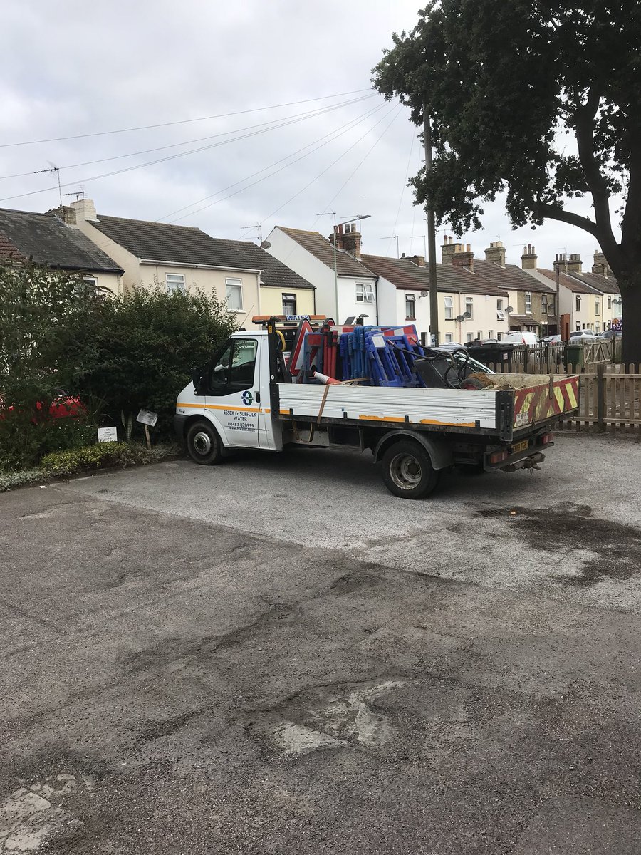 DesReynolds1973's tweet photo. @eswater_care hi any idea why one of your vans keeps parking in our private car park ? They don’t have our permission and park right in front of the sign saying the spaces are reserved !!!! It’s at the Seagull Theatre Morton Road Lowestoft NR33 OJH https://t.co/zF7h1VmPau