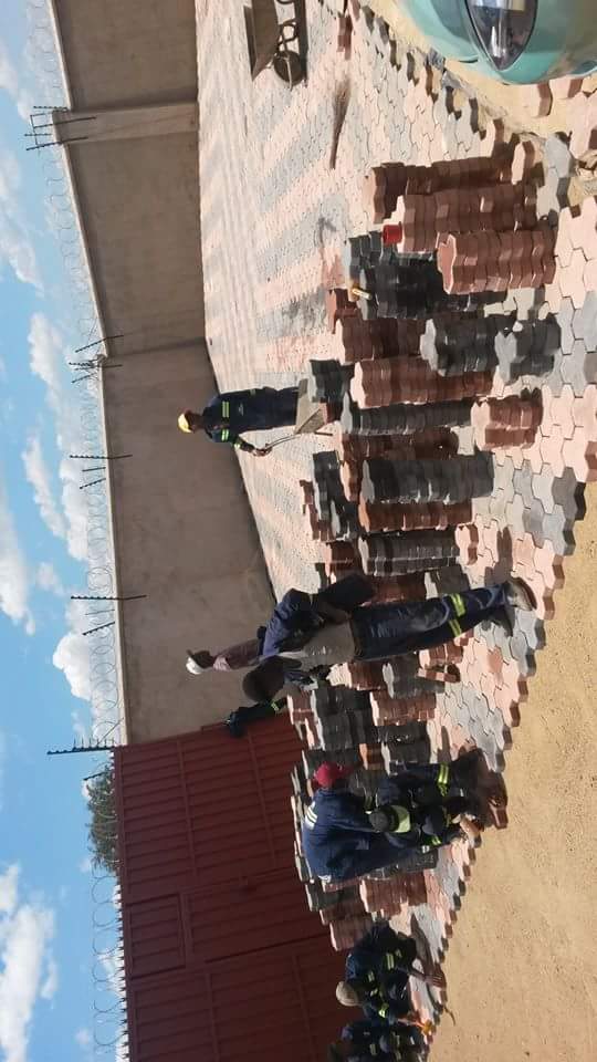 BlueSunCon's tweet image. Paving projects. 5 year guarantee on workmanship. Call or WhatsApp us today for a FREE quotation. - 0772 674 803/ 0719 264 148