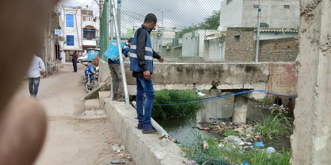 kz_senior's tweet photo. @ZC_Khairatabad @abid11238504 @Director_EVDM @GHMCOnline @bonthurammohan @CommissionrGHMC @KTRTRS Madam Entomology Teams attended and spraying done with Larvicide. @ChiefEntomolgst https://t.co/SZZwfaH4v3