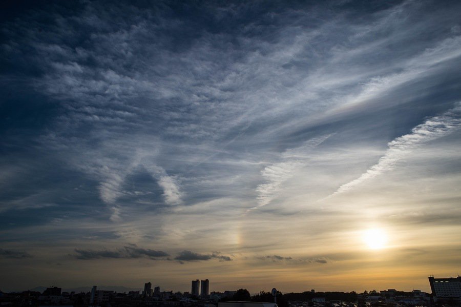 unknownself_'s tweet image. 幻日というやつを初めて実際に見ることができました。お知らせありがとうございます。 @KAGAYA_11949