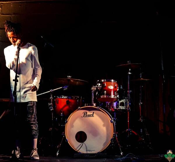 Yeah salute khumz nice pic dwg