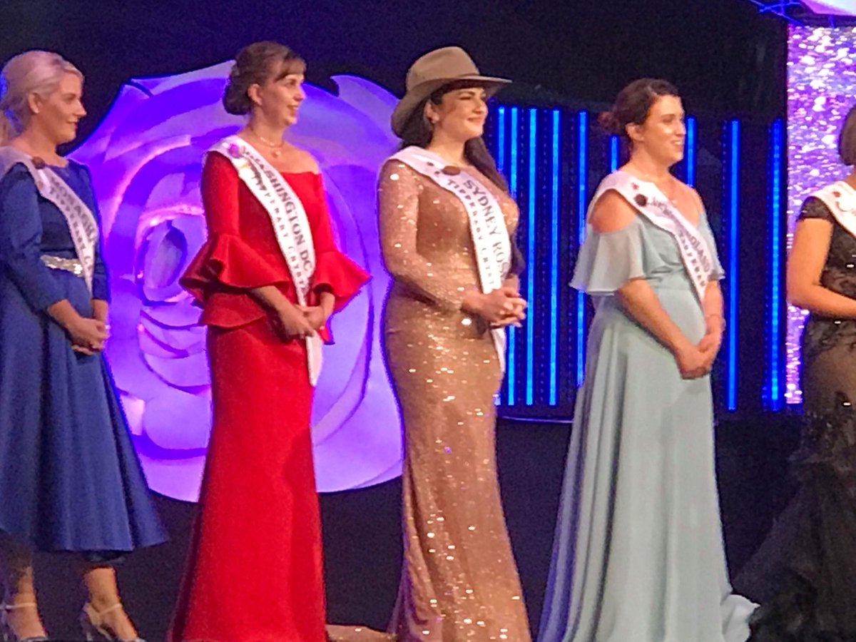 My girl <a href="/SydRoseOfTralee/">SydneyRoseOfTralee</a> is through to the #roseoftralee finals Akubra hat and all. Go Cait !