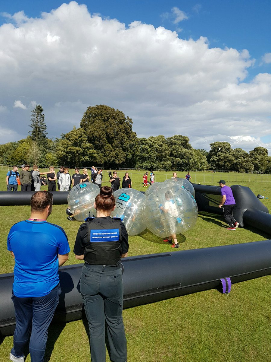 NWPSouthFlints's tweet photo. *** Hawarden Summer Sports Events***
If you missed out this week don't forget to come along to the Gladstone Playing Fields on Thursday August 23rd between 3pm-5pm for more sports activities, music &amp; free ice cream! https://t.co/GX66Whr4Gm