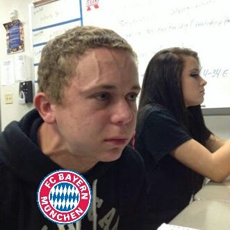 oficial__RD's tweet photo. Impresionante, el Drochtersen sobrevive los primeros 45 minutos ante el campeón Bayern München en la Pokal. 

Sería histórico para este pequeño equipo de 3000 mil aficionados llegar a la tanda de penaltis con el mítico equipo bávaro. https://t.co/Z833VFI8xQ