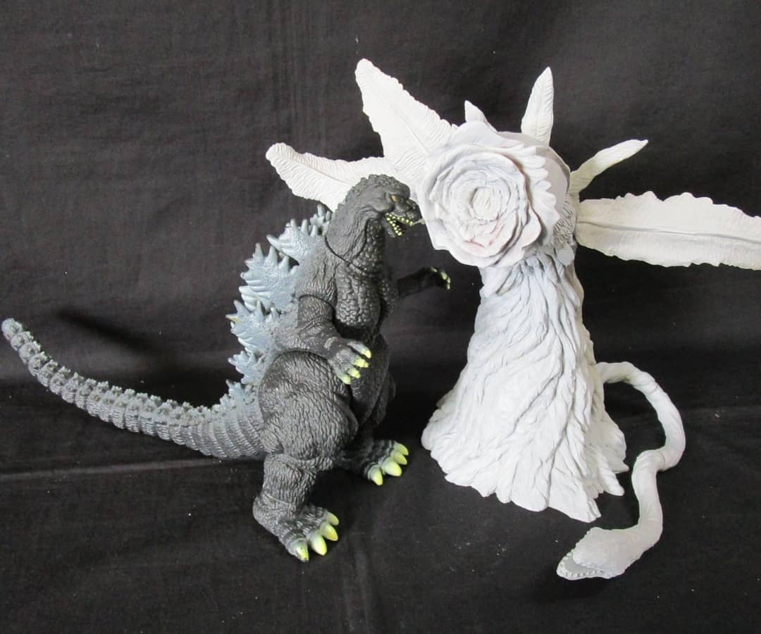YMSF will be making a Rodan 1968 figure and a Biollante Rose form figure!  They are supposed to release sometime in the middle of 2019. That Rodan  looks mighty fine. #godzilla #rodan #biollante