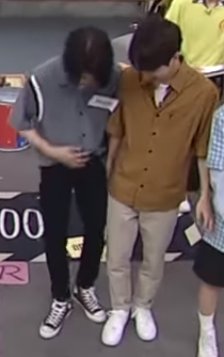 seungmin almost fell down but hyunjin stopped him !