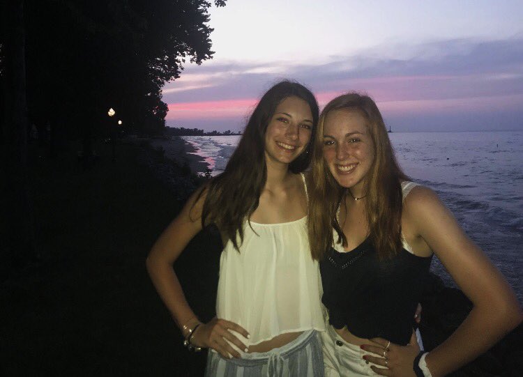cesolberg2's tweet photo. HBD @sophhieleee 💓💓💓 thanks for being just as obsessed w stranger things as me and helping us all survive vball practice😭😅love you b have an awesome dayyyy #bigdepression #sznthree #slav https://t.co/wRYyoRuQEK