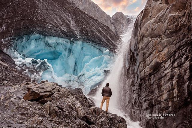 beauty_alaska's tweet photo. Stunning glacier shot from photographer Ludmilla Edwards 📷🎖️@kayaker ... Amazing work Ludmilla! Thanks for sharing it!
.
.
.
#naturalakbeauty #alaska #akviews #glacier #wow #naturephotography #mothernature #powerofnature #water #blueice --- https://t.co/JBu2O58Pap https://t.co/R4H4kAyWTC