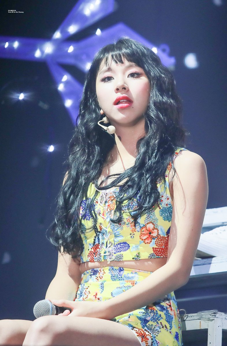 OLAM2324's tweet photo. 180818 THAILAND CONCERT
#TWICE #CHAEYOUNG #트와이스 #채영 https://t.co/ipw1dUO7Fq
