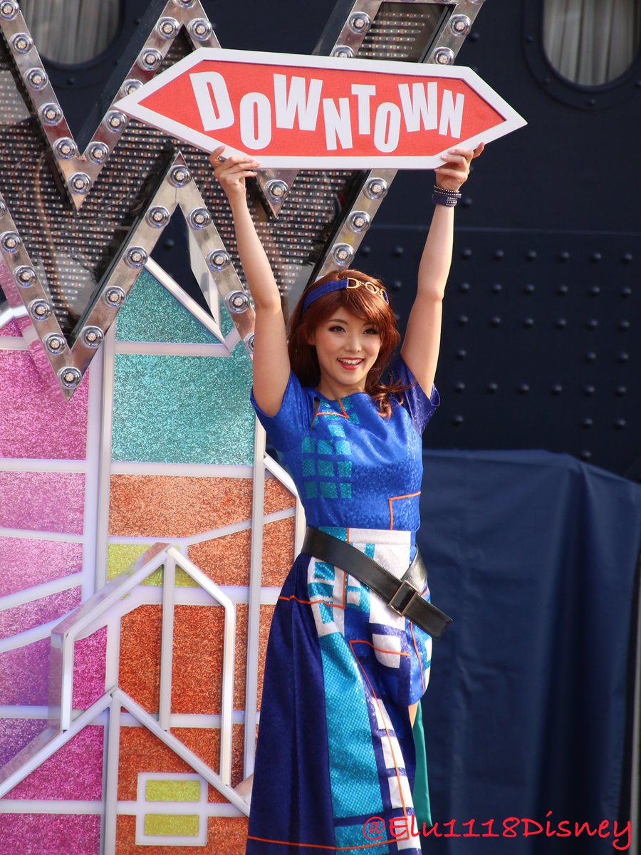 O Xrhsths Elu Sto Twitter 7 12 ハロー ニューヨーク その ダンサーさんとミッキー 場外斜めからの隙間産業なので ダンサーさん多めです Diseny Tds ハローニューヨーク ミッキーマウス ディズニーダンサー