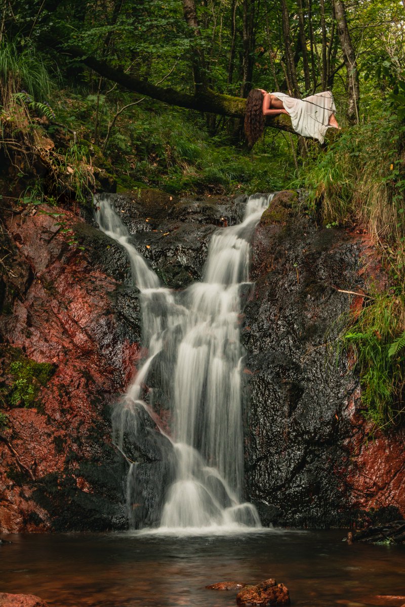 Angelycan's tweet photo. The Fairy in the Woods
.
#girls #girl #forest #glamourshots #glamourmodel #glamourshot #glamour #likeforlikes #like4likes #likeforfollow #instafashion #instalike #instafashion #instafamous #woman #ig_sensual_art #water #waterfall https://t.co/l6N3R2Se7N
