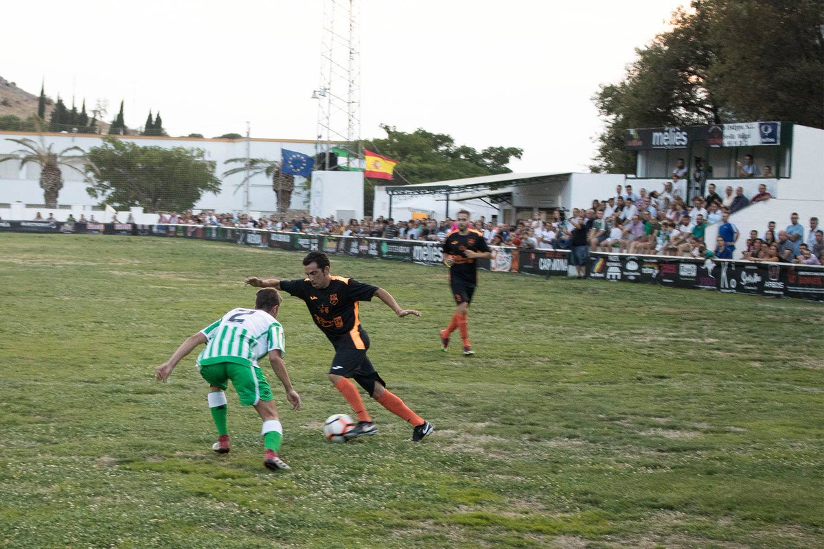 EstepaIND_CD's tweet photo. ¡Nos encantaría que las gradas de nuestra Era Verde lucieran como ayer durante toda la temporada!

Por lo tanto, informamos que los abonos están a la venta desde el día de ayer. Consigue el tuyo durante el Trofeo. 

¡ABÓNATE A LA ILUSIÓN! LO MEJOR ESTÁ POR LLEGAR
#VAMOSLOSVERDES https://t.co/C4gRpReiTc