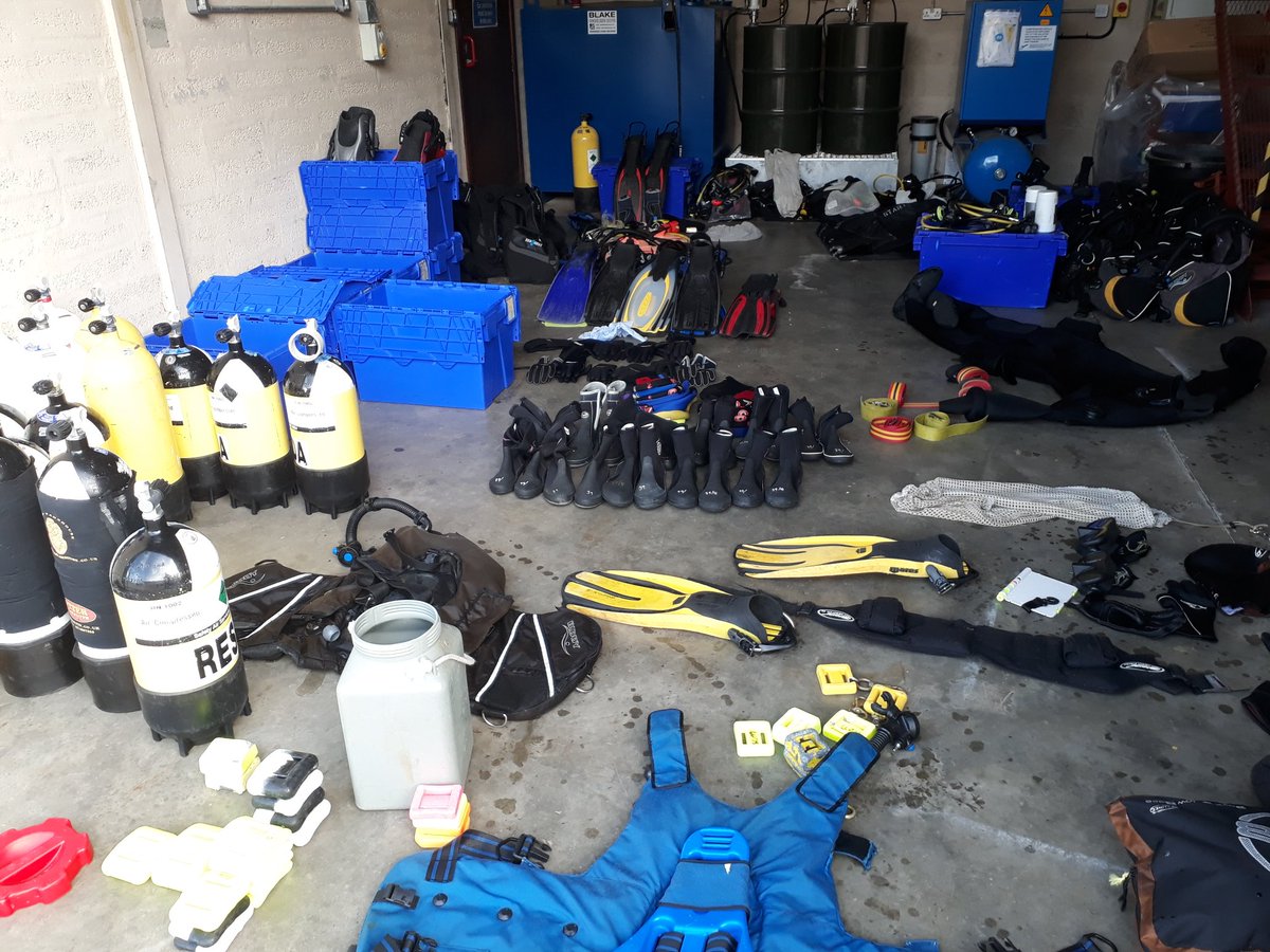 7SCOTS_OC_RRTT's tweet photo. @7scots Students all gone, now the hard work for the instructor, sorting kit.  Well done to all in becoming @BSACdivers, looking forward to diving with you in Malta.  #Thisisbelonging #personaldevelopment https://t.co/yNUUxVEegQ