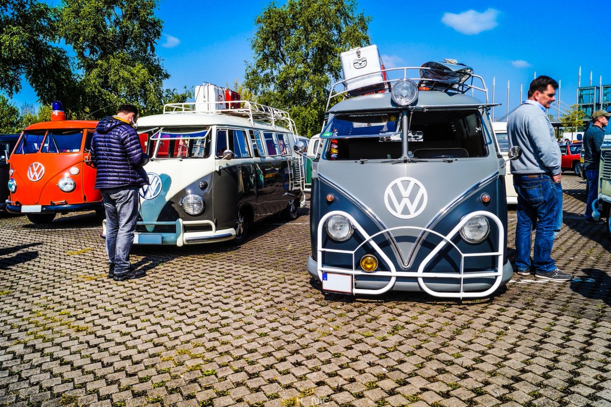 HaegerPhoto's tweet photo. VW Bulli T1
#vw #volkswagen #vwbus #vwbulli #t1 #oldtimer #classiccar https://t.co/dhNGl3VKne