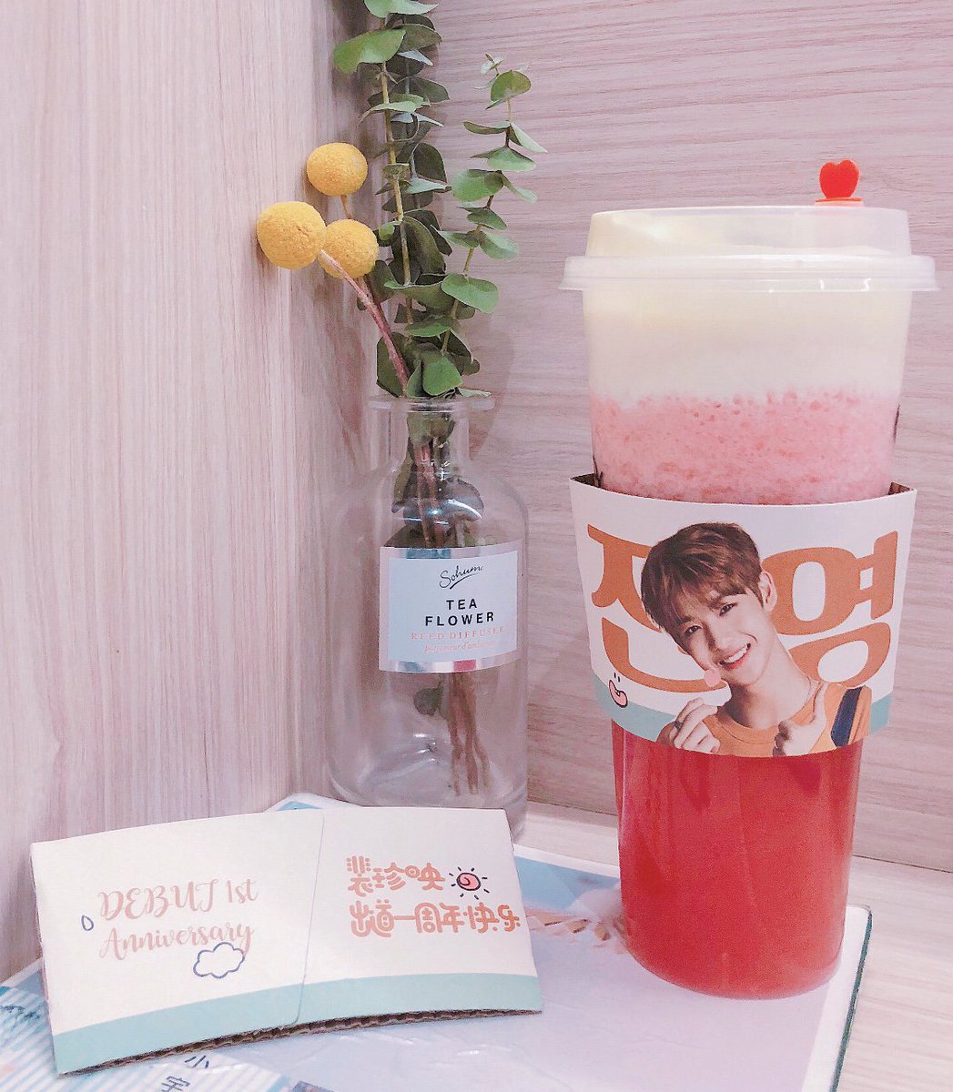 byu1bit's tweet photo. adorable ☺️💕
￼@CafeBae0510

#배진영 #BaeJinyoung #워너원 #WannaOne #WannaOneinMelbourne #WannaOne1stAnniversary https://t.co/FrZOf9urXX