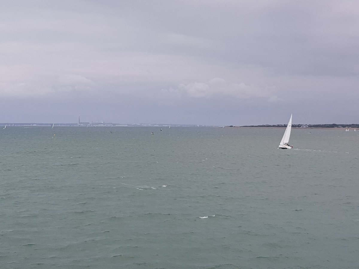 Mummytravels's tweet photo. And we're off to the beach - a return to lovely Isle of Wight for a few days chilling, exploring and bear hunting. @wightlinkferry whisking us across the Solent as we speak. @visitiow #visitwight Come on sunny microclimate! https://t.co/07cP1Q5jM3