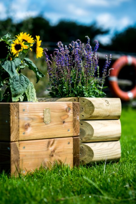 Duchy_Timber's tweet photo. Make your garden flowers &amp; potted plants stand out in one of our solid timber planters. Available in store in a range of styles and sizes 🌺🌼 #DuchyTimber #GardenEnvy #Planting #Gardening #Flowers https://t.co/9uC43WFGkC