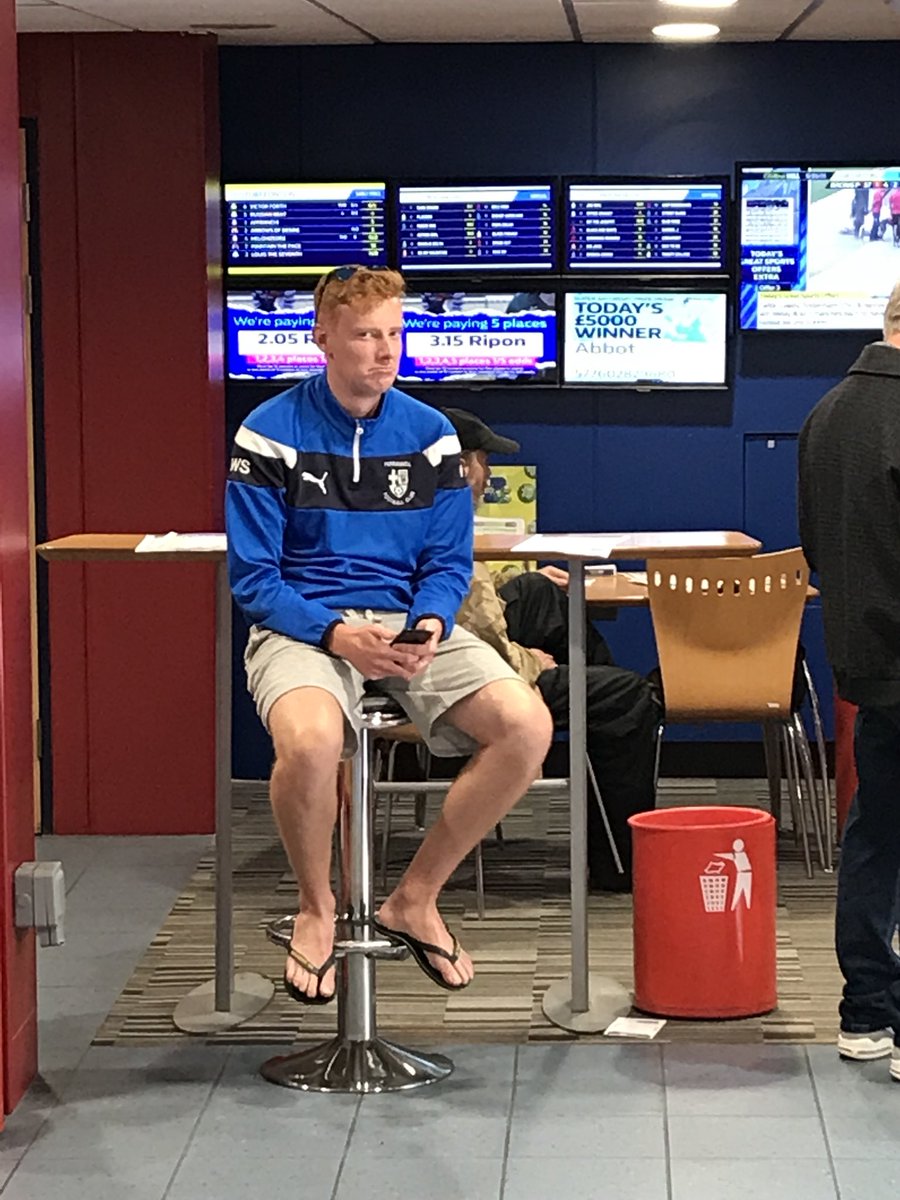 KyleMarks97's tweet photo. When you spend your whole tax rebate in the bookies and really regret your decisions. #£400 #Stinking #WillyHill #Rouey https://t.co/XbblRCJCDo