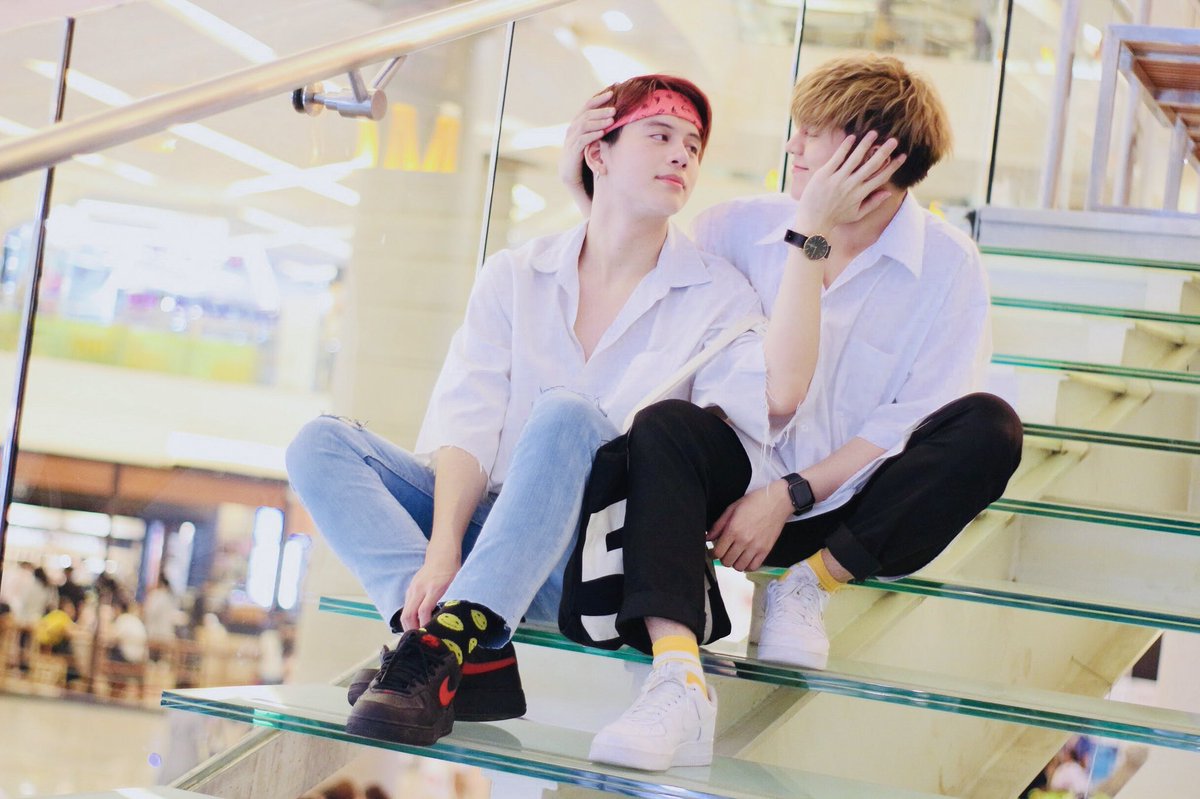 totothanadech's tweet photo. น้อง พี่ ที่รัก @lotte_thakorn 
#แฝดสยอง
#ล็อตโต้ https://t.co/9kHUgQvXKJ