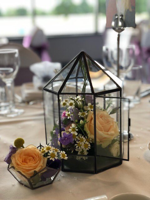 RoseHousePerth's tweet photo. //summer//weddings//scent// I loved making these flowers for Mr and Mrs Carle, just wish Facebook had a scent button!!💕 https://t.co/tDKOcxjPji