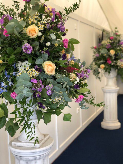 RoseHousePerth's tweet photo. //summer//weddings//scent// I loved making these flowers for Mr and Mrs Carle, just wish Facebook had a scent button!!💕 https://t.co/tDKOcxjPji