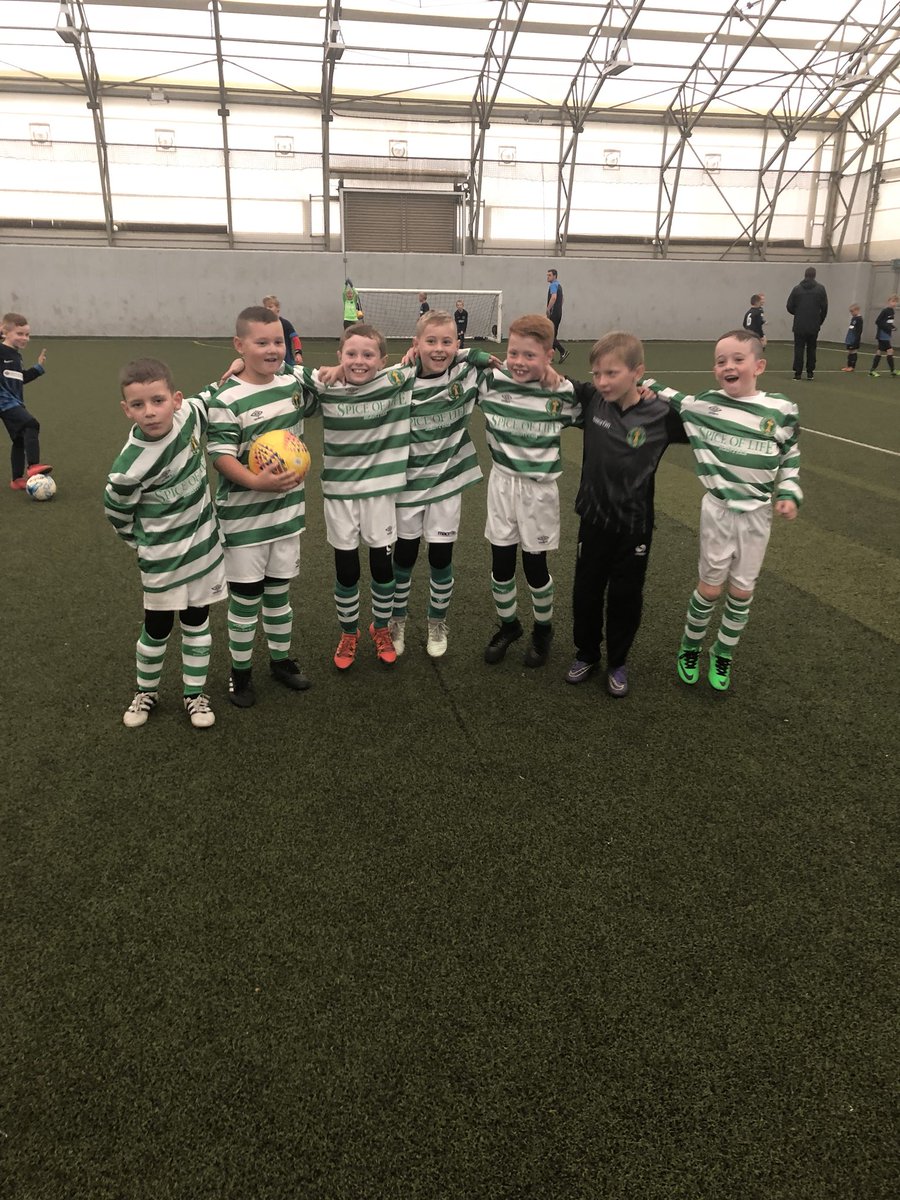 weehoops2010's tweet photo. 2010s had some great friendly games against Calderglen thistle 2010s this morning. The football on show was fantastic to watch. I couldn’t fault our own kids aswell as the calderglen kids. The skills, work rate and team work was first class 👌. https://t.co/T9zCmDdn97