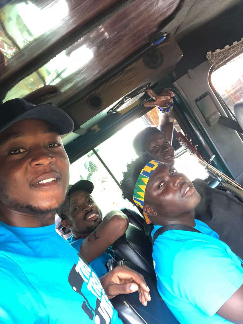 Keddi_gh's tweet photo. Pull up in a Trosky like skrrrr..lol @Poetyk_Prynx @_KooKumi @nenenarhsoul @TrotroVibes #Trotrovibes https://t.co/1a5c6OQkIf