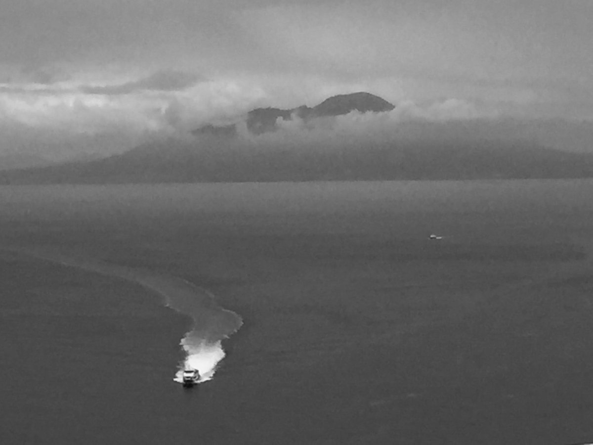drlm_than's tweet photo. Black and white photos of Southern Italy #amalficoast #sorrento #photography #Blackandwhitephotos https://t.co/tWKSh97KSg