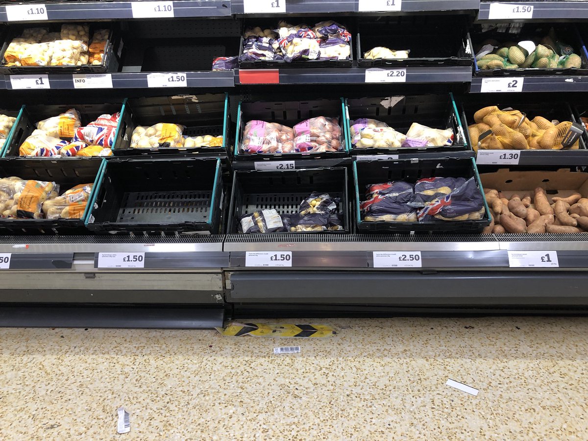karlmckeever's tweet image. @sainsburys #MaintenanceIssues storewide are part of the declining standards in the shopper experience. Cut backs here are not just cosmetic. Shopper safety hazards and an increase in food waste. When refrigeration is faulty, the food goes bad and has to be junked.