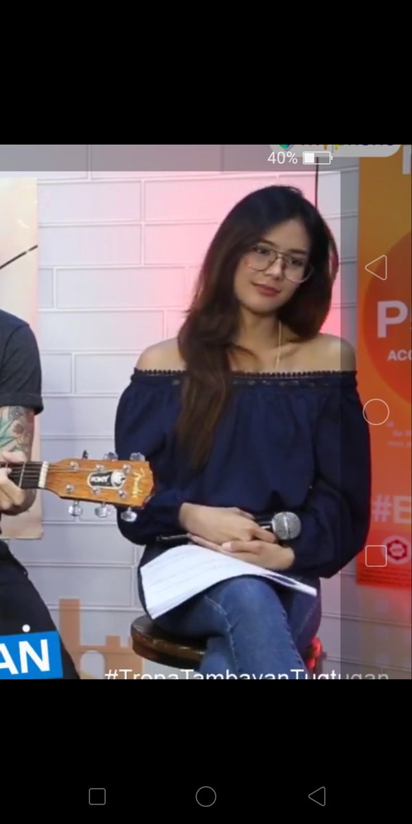 neildevlix's tweet image. Devon grew up in Cebu.

#MPKBlindLoveStory  Devon Seron