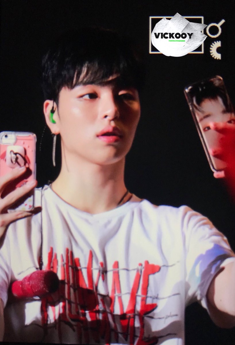 Vickooy0331's tweet photo. 180818

주네는 바쁜사람이다ㅋㅋㅋ
#아이콘 #iKON #구준회 https://t.co/kkaq87jERq