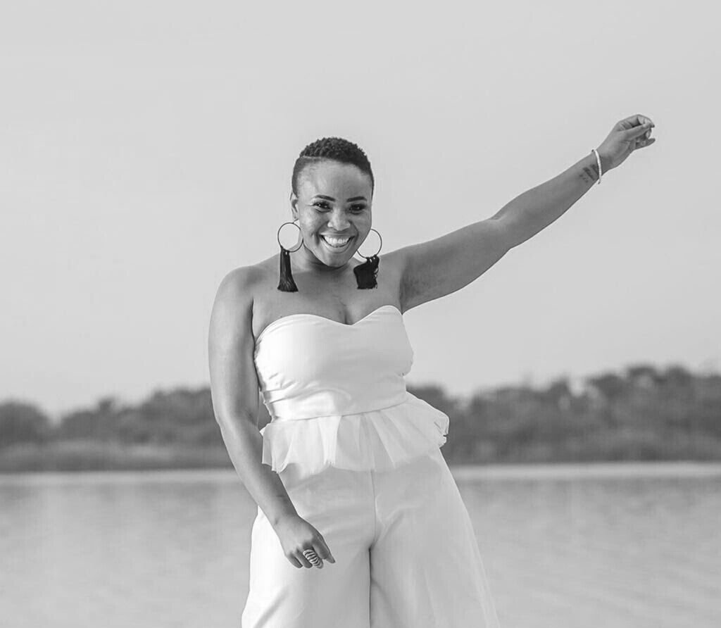 MathamboMhlarhi's tweet photo. Its time for the #SaturdayFlex with @HulisaniRavele @CapricornFM #ForEverInProgress #ProgressiveWomen 🎶🎶🎶🔥🔥🔥🔥🔥🔥🔥🔥 https://t.co/cg2GBmiQ9Y