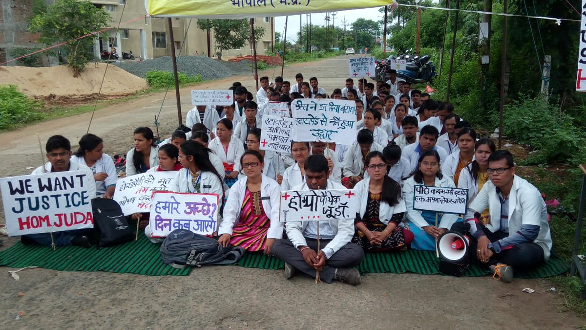 DrManojKumarSa4's tweet photo. #justiceforhomoeopathy
@CMMadhyaPradesh 
@ChouhanShivraj 
@jalamsing_patel 
@moayush 
@PMOIndia 
@narendramodi 
@shripadynaik 
@aajtak 
@ANI 
@SushmaSwaraj 
@ndtv 
@_SwarajIndia 
@DainikBhaskar 
@abpnewstv 
@IBC24News https://t.co/Oa8Fky3hnr