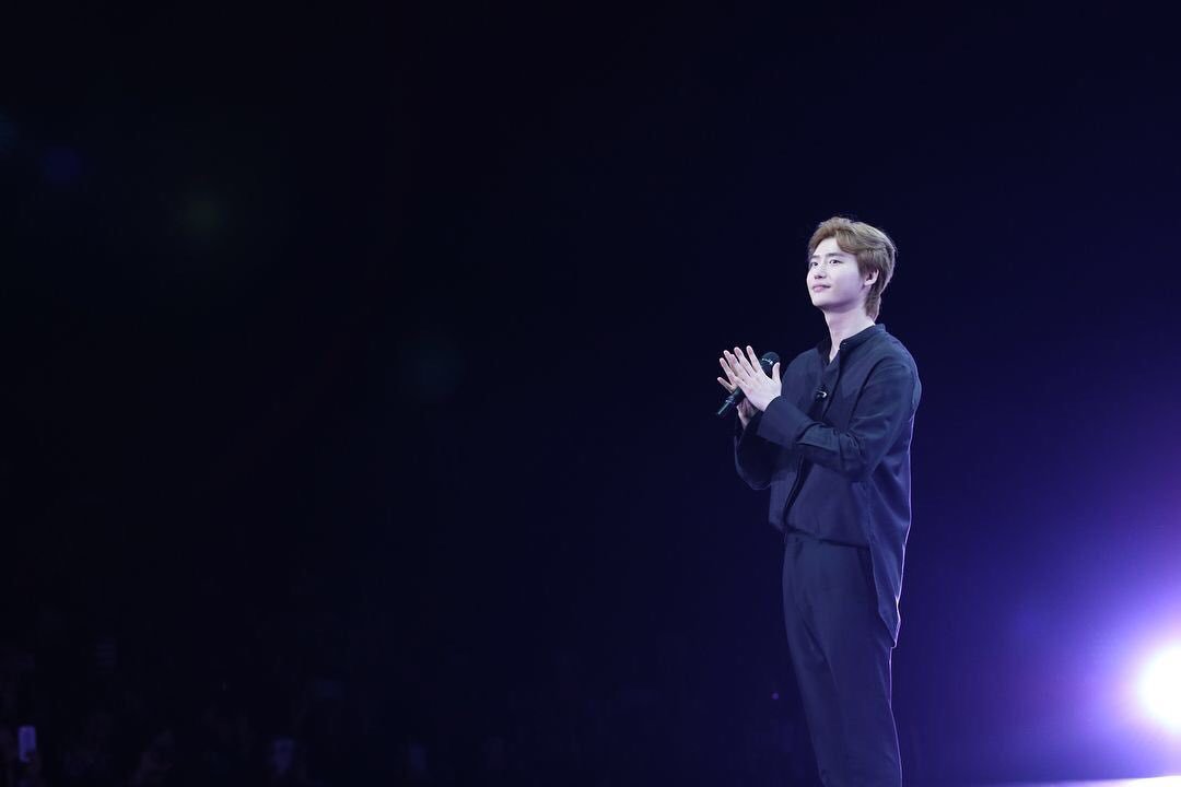 jongzyarchive's tweet photo. we will be waiting for you🧡 https://t.co/vBV9AvmUZs