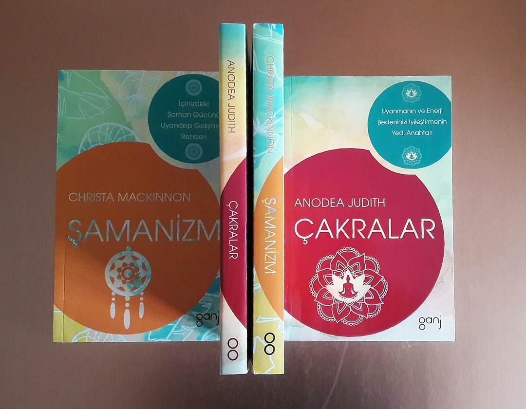 Yaşam kalitenizi artıracak yeni bir beceri edinmenizi sağlayan, pratik ve hedefe odaklı bilgileriyle Temel Bilgiler Serisi kitaplarımızdan Şamanizm ve Çakralar!

#ganjyayıncılık