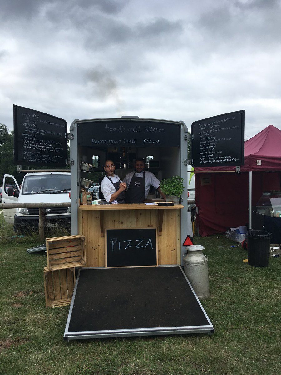 ToadsMill's tweet photo. We’re having a terrific day at NestFest @TheNestLedbury today. Come on down for our homegrown spelt #pizzas topped with amazing #Herefordshire ingredients and live music, animal encounters, crafts and more! #foodie #toadsmillkitchen https://t.co/FiWIS14ZwK