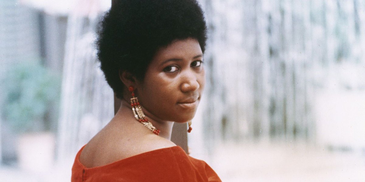 Jehro0's tweet photo. Aretha Franklin..
 Back to the cosmic realm, lightful gratitude for the wonderful voice, groove, music &amp; positives vibes..
 They will surely &amp; gracefuly take care of you, best spirituals wishes for the road..
 Starry hugs..
 Jehro https://t.co/CG1mLux73t