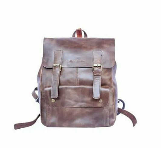 TopHotStrong's tweet photo. New Ransel 
Size 25×12×36cm
Bahan kulit sapi pullup
Linning kain suede
-Bagian luar terdapat kantong serbaguna menggunakan kancing
-Bagian dalam terdapat slot khusus untuk laptop, 1 slot resleting &amp; 2 slot tanpa resleting

Harga 1,3 Jt
WA/HP:081294836964
Cek Instagram@shebiomari https://t.co/xeOhdLVysA