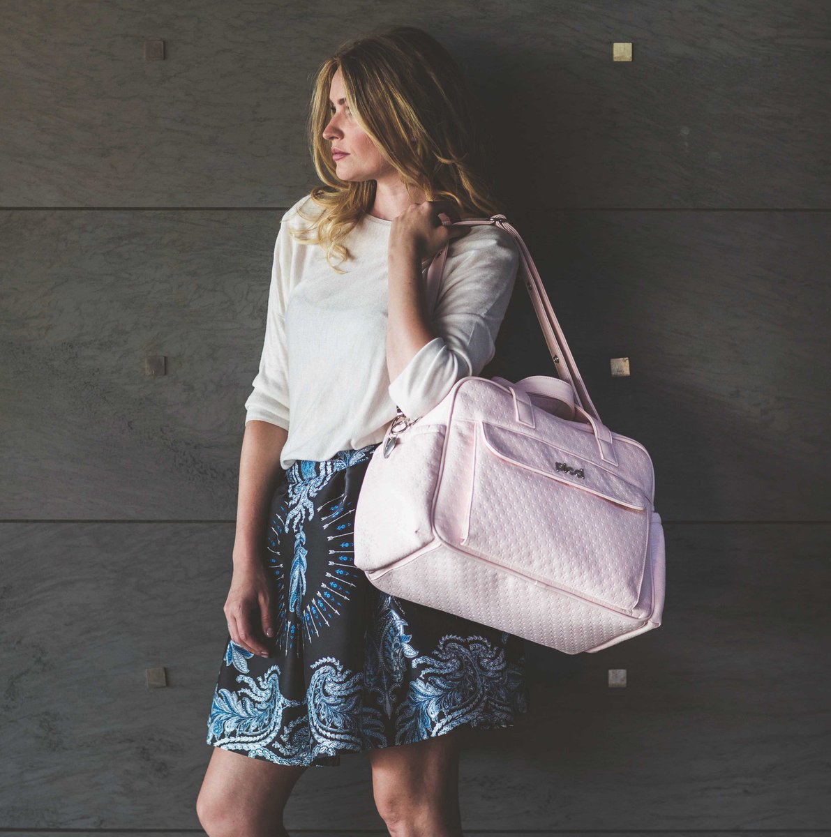 Nella borsa di una mamma lo spazio non è mai sufficiente! Ecco perché abbiamo pensato alle Mummy Bags!

Scopri le borse #Picci: bit.ly/Mummy_bags_18