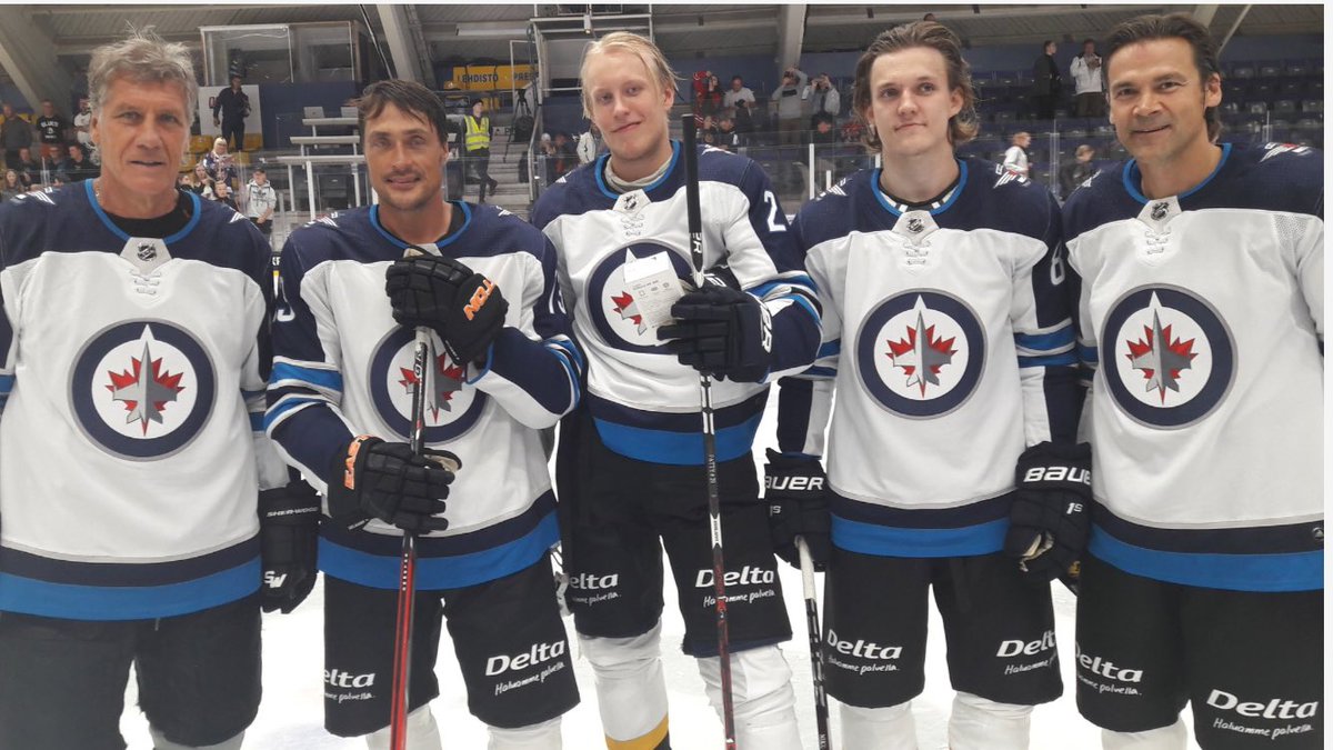 JetsJetsJetsGuy's tweet photo. I hope I age like Teemu and Teppo. @NHLJets #gojetsgo https://t.co/2NNGnP8c0L