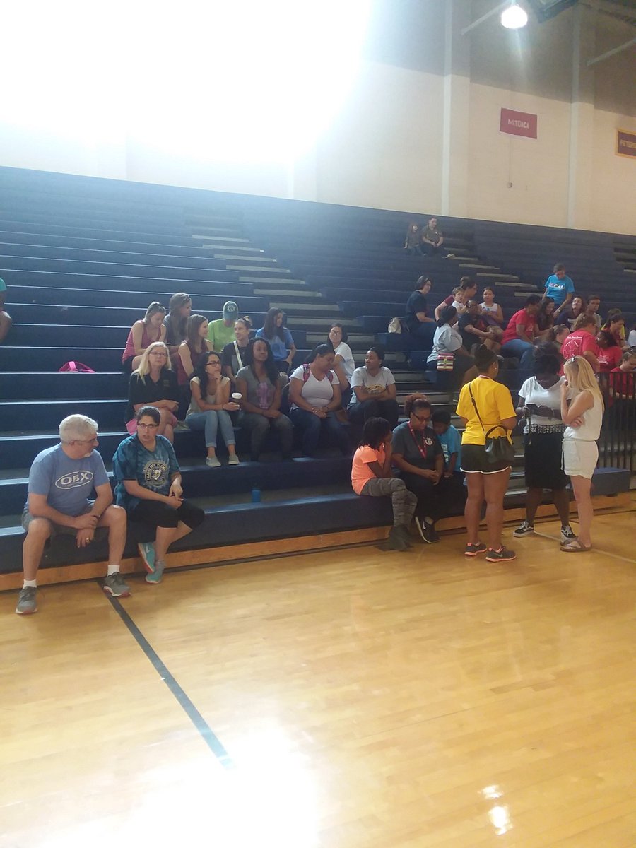 School beautification day event kick off! 
#oneccps <a href="/BensleyElem/">Bensley Elementary</a>