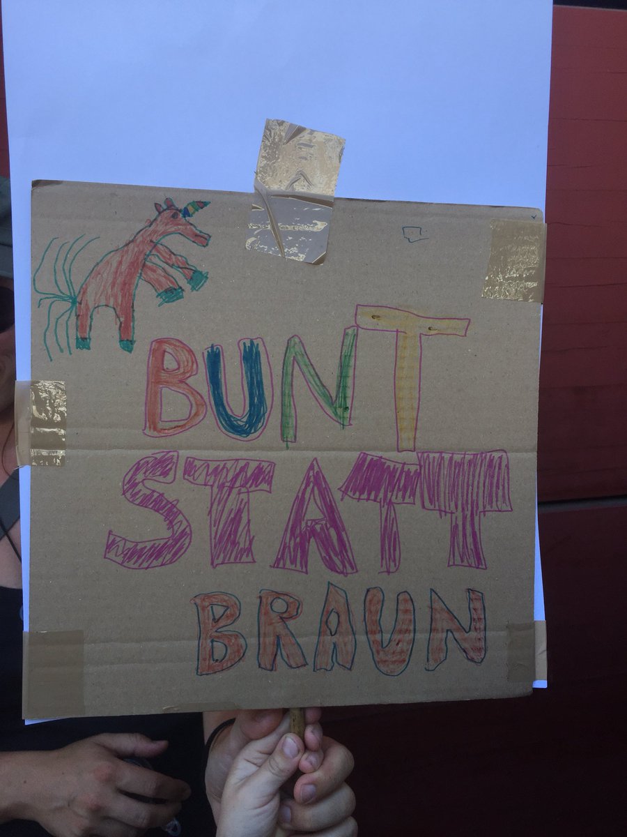 Ob Jung oder Alt. Farbe bekennnen gegen Rechts. #goe1808