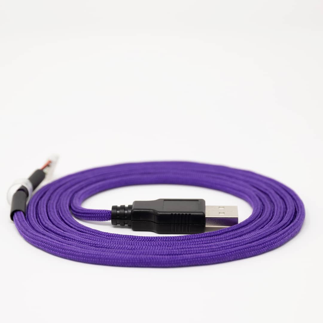 ZerkGamingMods's tweet photo. Midnight purple mouse paracord for a customer π₯ Available from our store: https://t.co/GXCU1jXlLd #paracable #paracord550 #mousecable #pcgaming #pcmasterrace #pcmods #mousemods #paracord #custommouse #purple #midnightpurple #finalmousecable #finalmouse https://t.co/L680xHLpkn