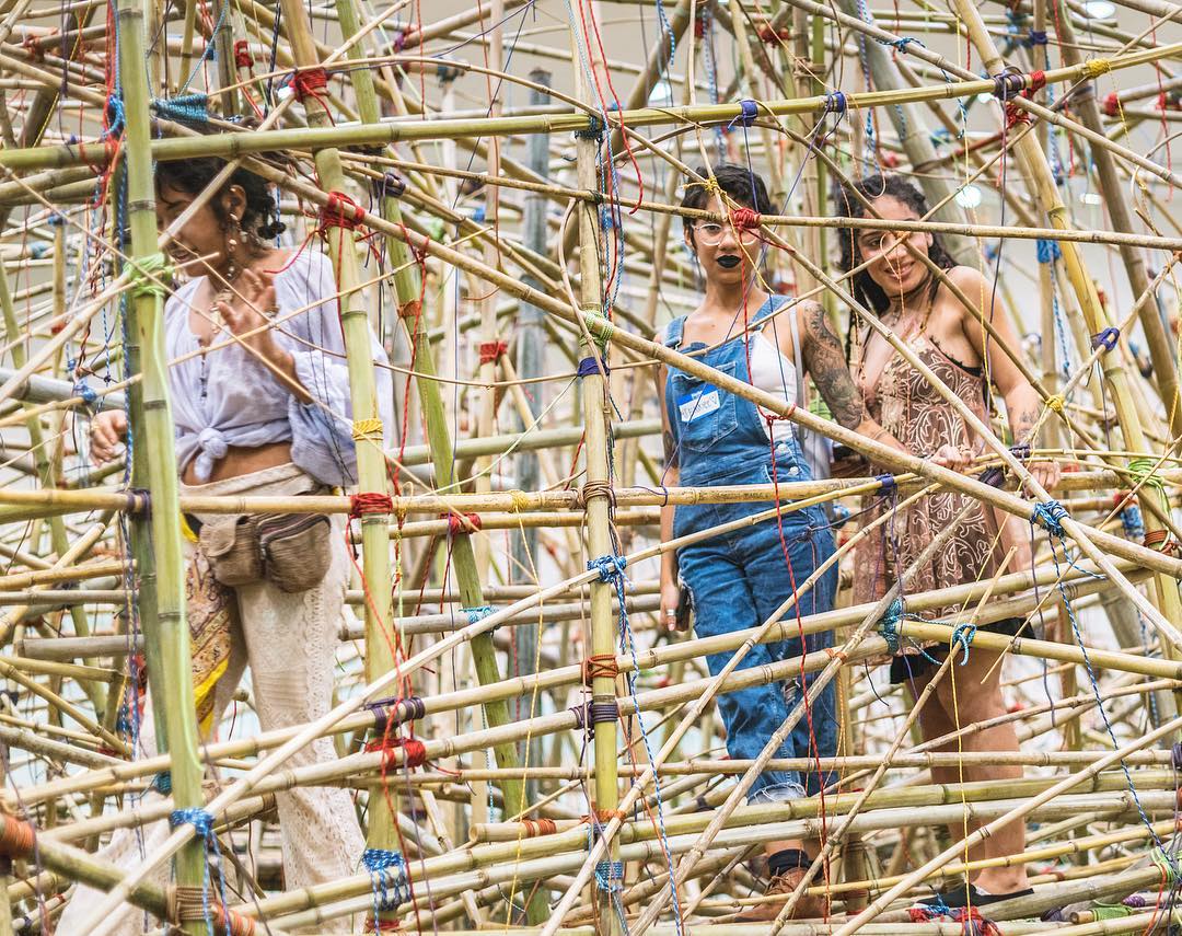 Held at the @MFAH, the Big Bambú: This Thing Called Life exhibit is an exhilarating criss-crossing exhibition of 3,000 poles of bamboo splaying in all directions. Exhibition is on view until September 3rd >> mfah.org/exhibitions/bi…