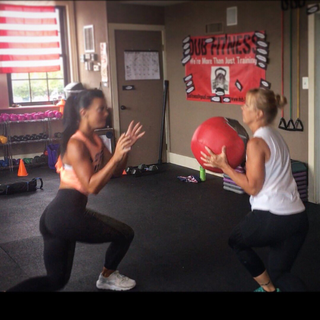 ericadubfitness's tweet photo. Saturday’s at @dub_fitness with Barb 🤣 #thatsmymom #coordination #shehasnone #loveher #mamadub #momanddaughter #workout #dubfitness #womenempowerment #strongwomen https://t.co/b0hgz1tDBf