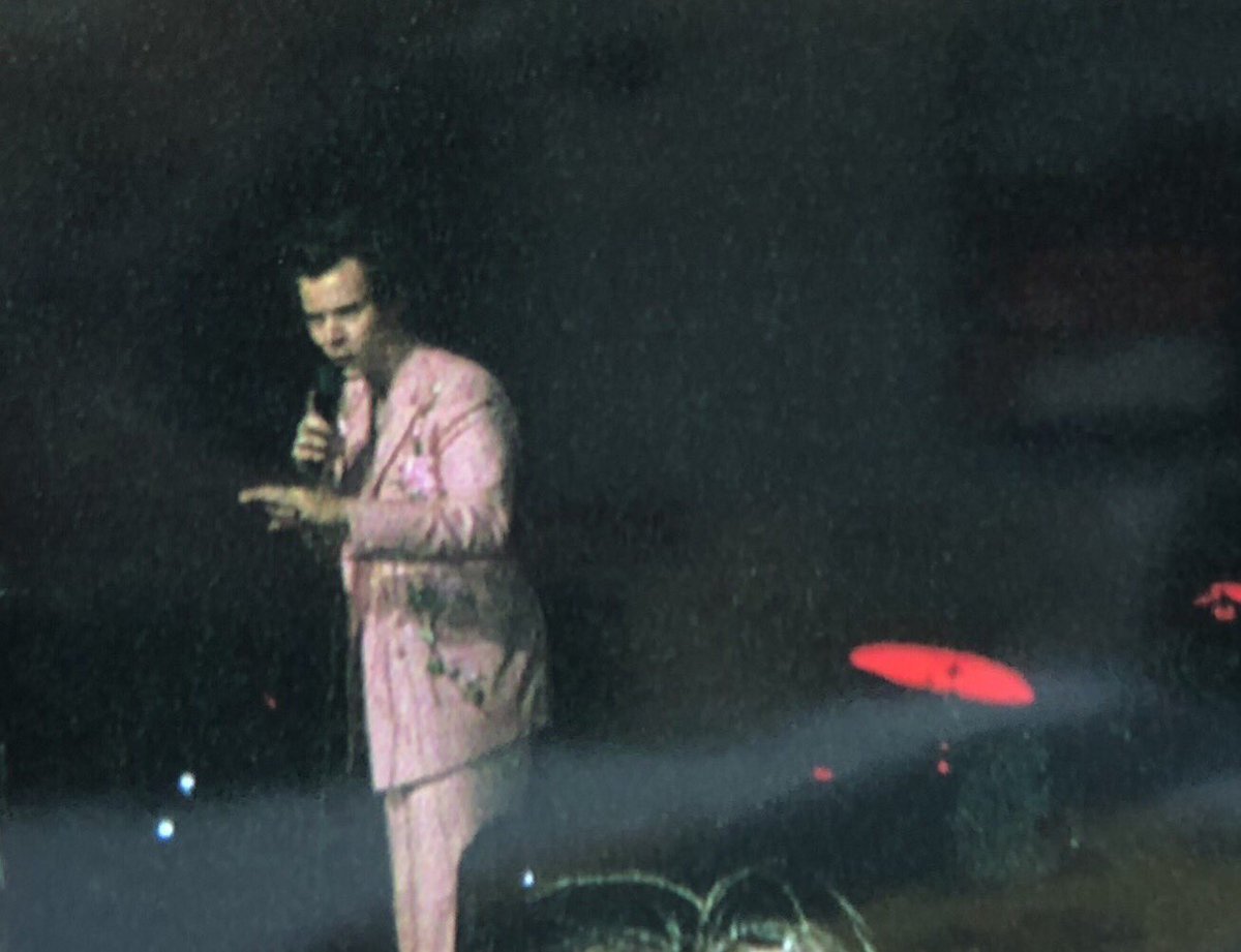 harrystylesring's tweet photo. I picked up my film from my Harry show in Dallas and I miss it so much. https://t.co/sYbRSfLFnD