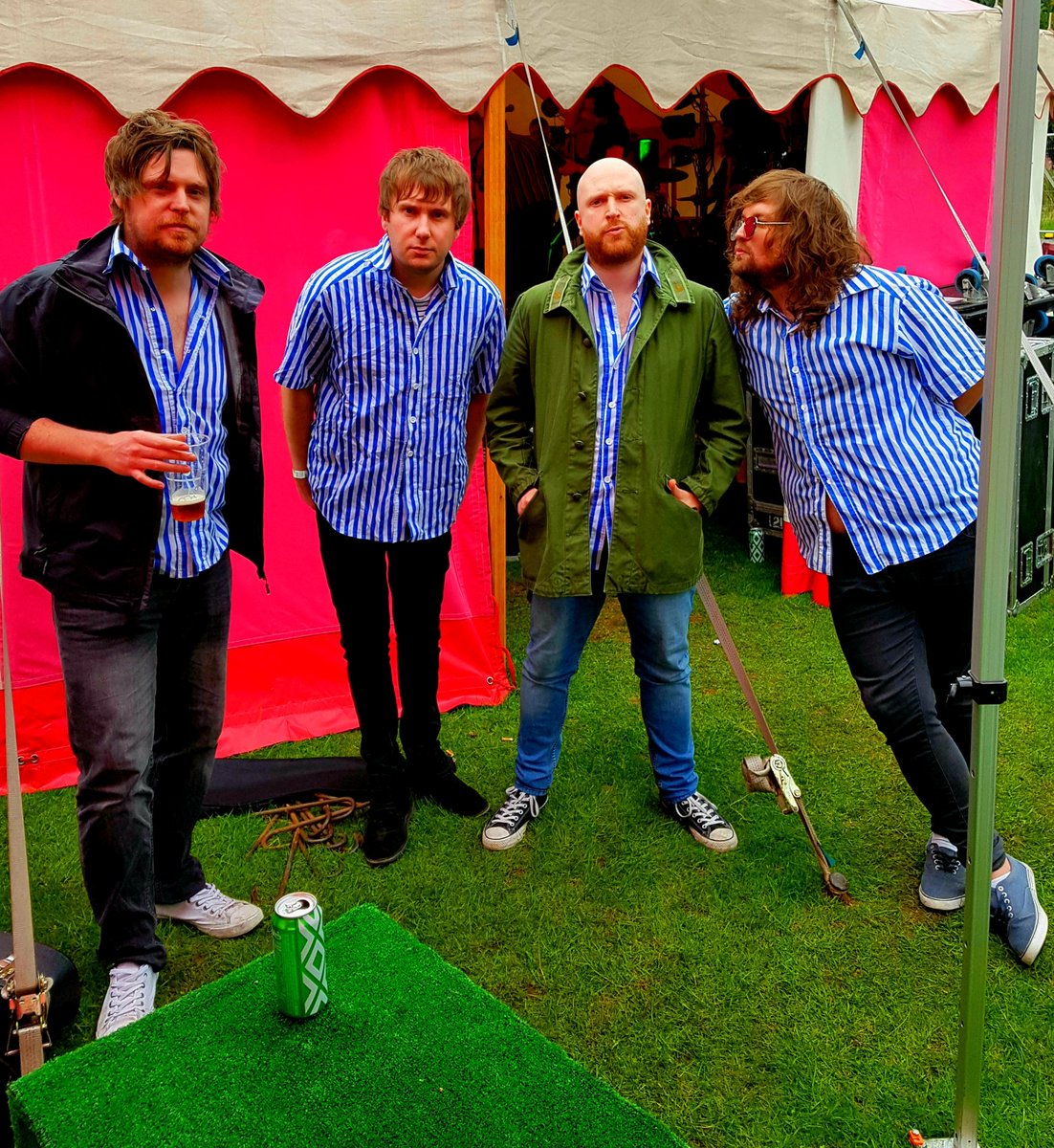 The99Degree's tweet photo. We're at @CottonCFest and not yet a total mess! Come surf the black surf with us at The Spinning Room stage, 3.30pm. 🏄‍♂️☠️🏄‍♀️☠️💥

#cottonclouds #saddleworth #newmusic #manchester https://t.co/lmHzRbqBZ5