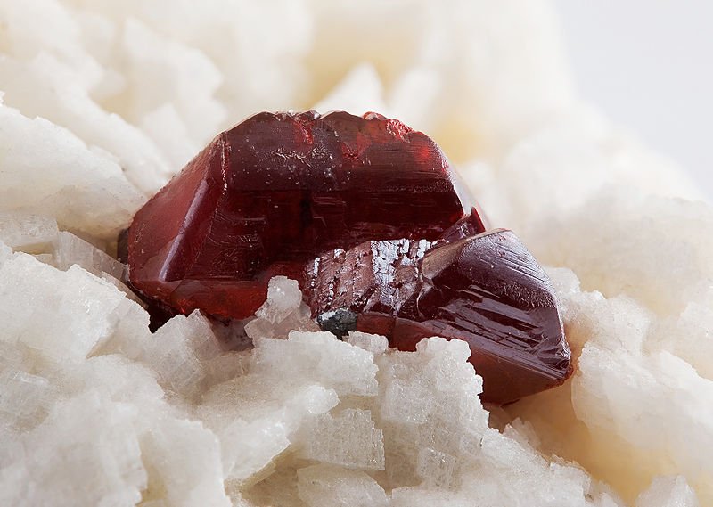 Anything with mercury is a slow, painful way to die.Cinnabar: gorgeous mercury sulphide; also the most deadly mineral on Earth. Do not lick. Do not even touch. Considering it oxidizes to methyl mercury & dimethyl mercury, don& #39;t go near it, either. Just turn around. Now.