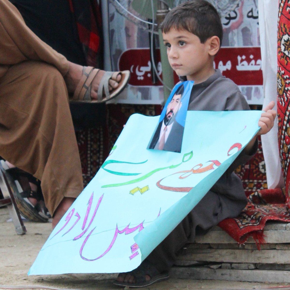 مجھے میرے پاپا واپس لا دو ؟ 
#MissingPersons
#PashtunLongMarch 
@a_baittani @iopyne